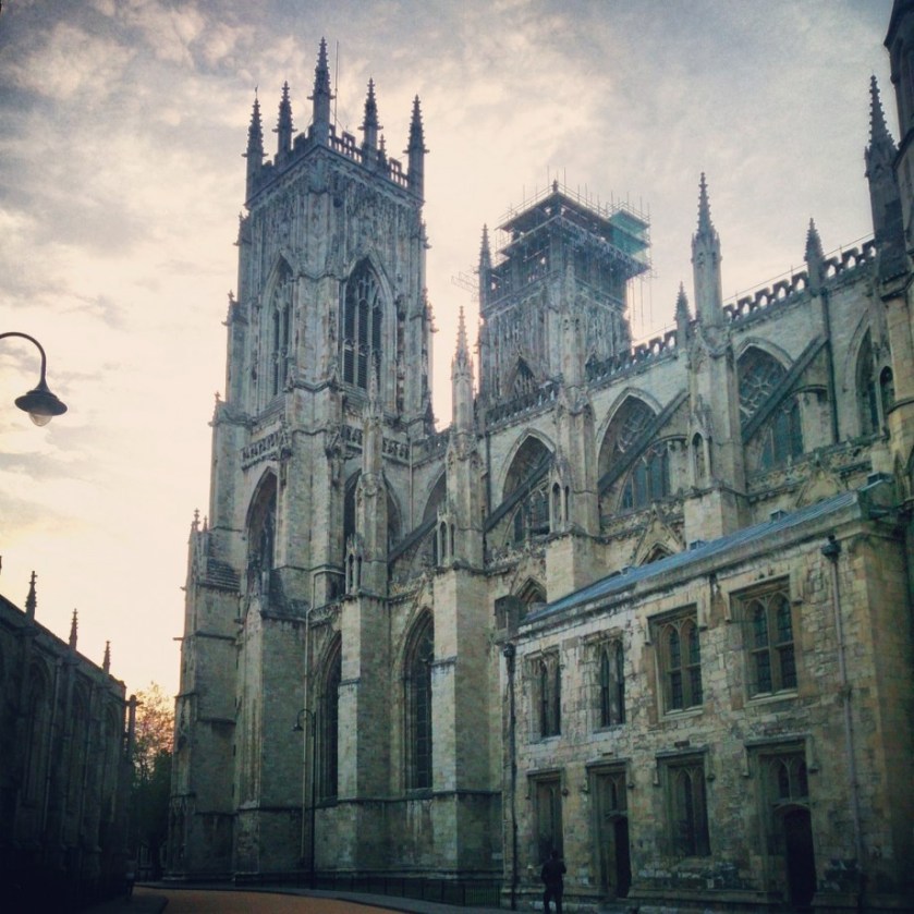 cropped-york-minster_1.jpg