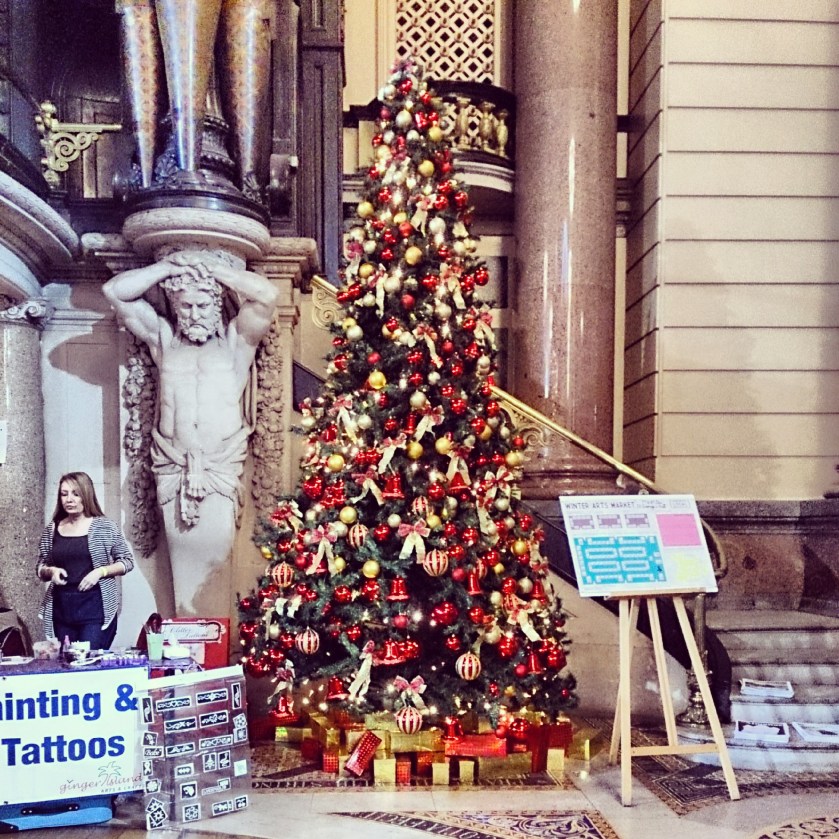 Christmas Tree at St George's Hall, Liverpool. 