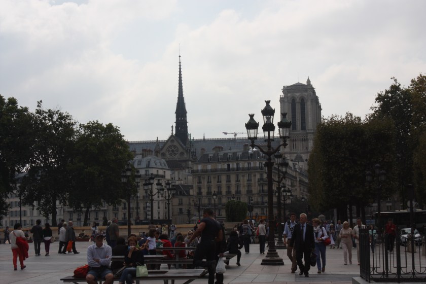 The Sainte-Chapelle emerging 