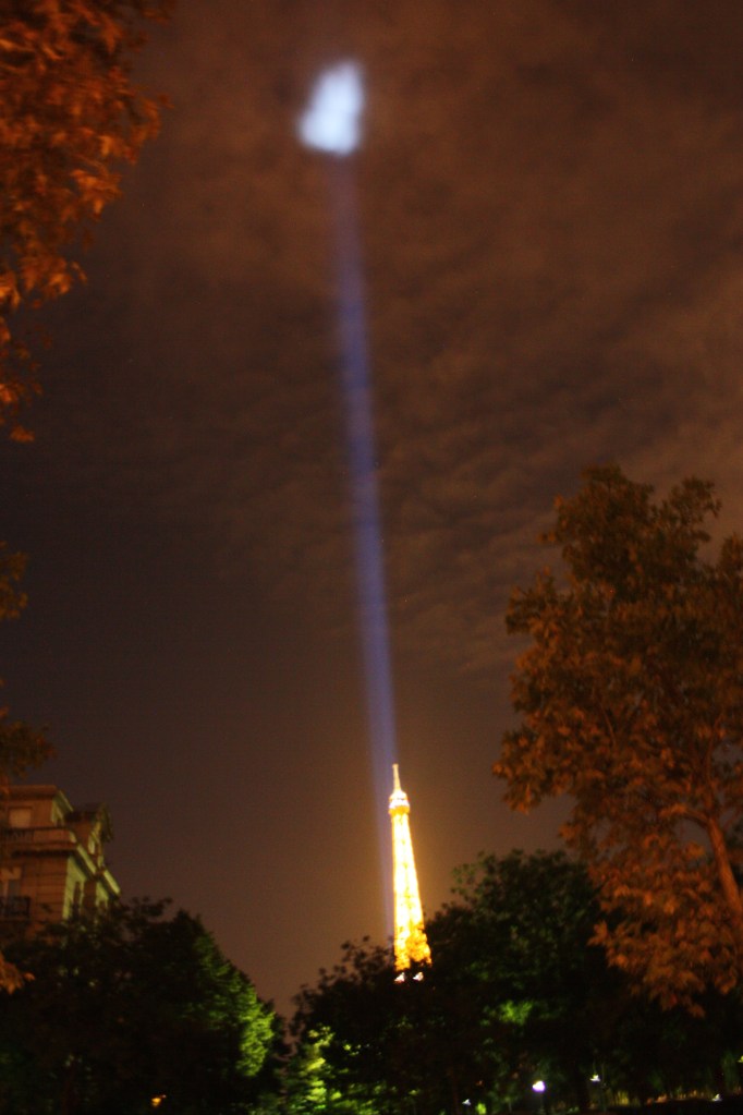 A cool beam of light from the Eiffel Tower