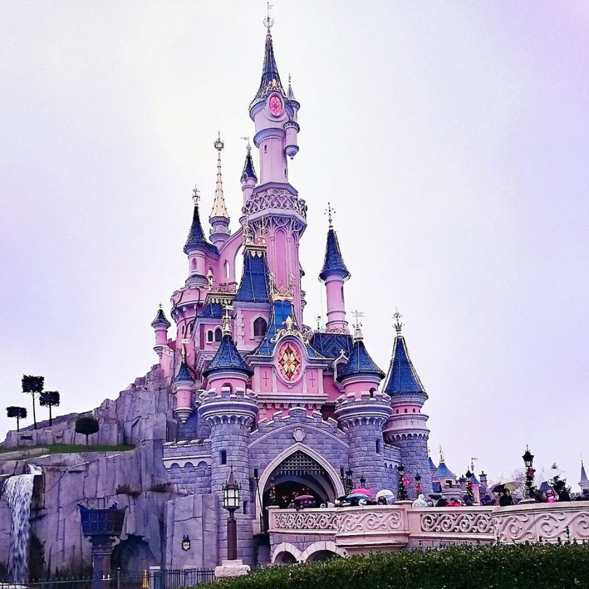 A Merry Christmas from Disneyland Paris