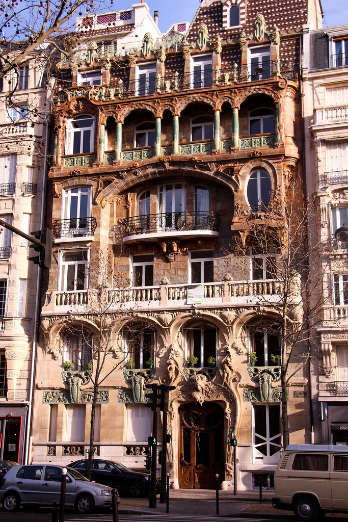 A hidden gem of the Art Nouveau era: 29 Avenue Rapp, 7th