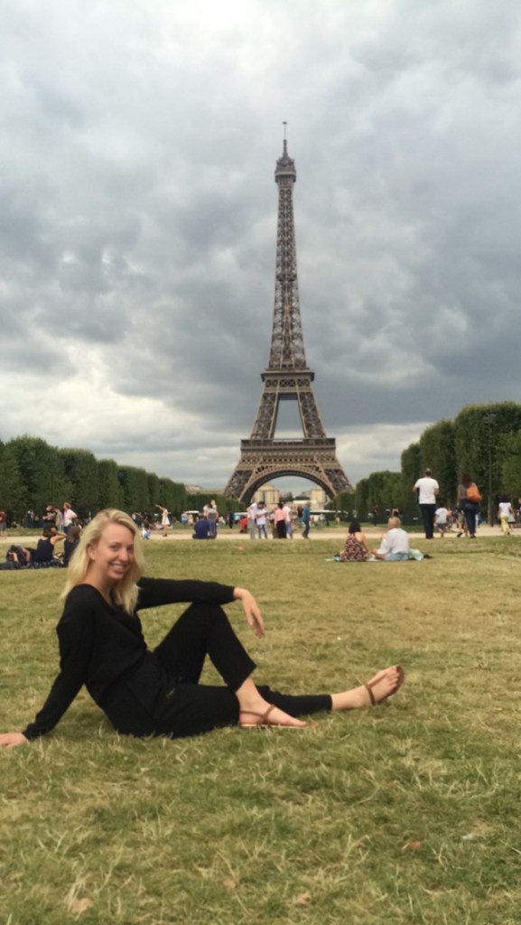 Emily, Paris Au Pair, The Au Pair Series Roisin Grace, Au Pair Guide
